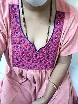 Snapshot of aliseanu chatting on October 25, 2025, 6:46 pm aliseanu online show from October 25, 2025, 6:46 pm