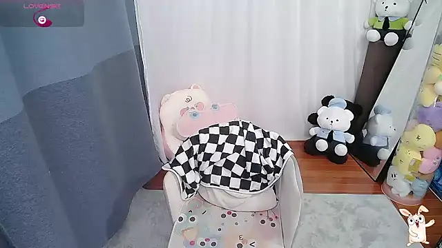 CN-Doudou online show from October 21, 2025, 2:34 am