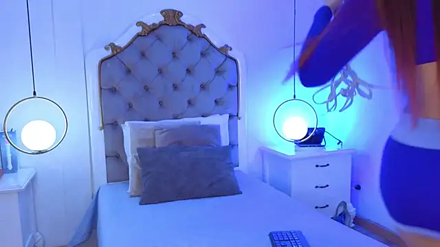 Snapshot of _ambar_Adamss chatting on October 12, 2025, 11:42 am ambar Adamss online show from October 12, 2025, 11:42 am