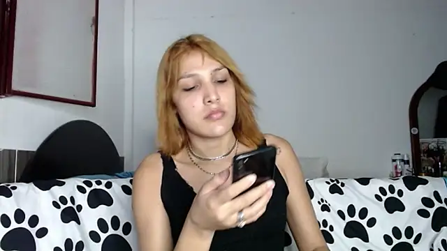 alexandra lorens online show from November 19, 2025, 5:07 am