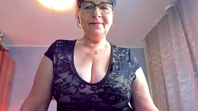 sweetangell69  online show from July 26, 2026, 3:25 am