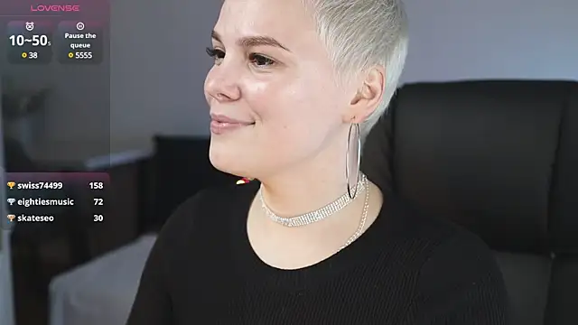 Snapshot of LikaBerry1 chatting on February 19, 2025, 9:47 pm LikaBerry1 online show from February 19, 2025, 9:47 pm