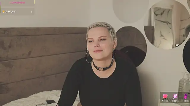 Snapshot of LikaBerry1 chatting on September 28, 2025, 7:08 pm LikaBerry1 online show from September 28, 2025, 7:08 pm