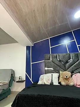 angel natural online show from February 26, 2025, 1:11 am