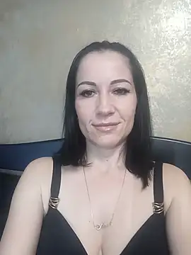 FireLily332 online show from January 14, 2025, 4:40 pm