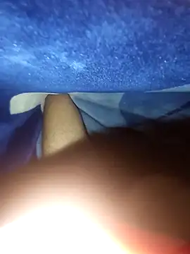 Snapshot of ch___ro69 chatting on February 18, 2025, 2:27 am ch ro69 online show from February 18, 2025, 2:27 am