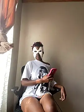 Snapshot of alicia_loveraw chatting on March 27, 2026, 7:47 am alicia loveraw online show from March 27, 2026, 7:47 am