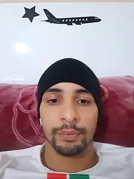 Snapshot of Hazembahloul chatting on November 17, 2025, 10:48 pm Hazembahloul online show from November 17, 2025, 10:48 pm