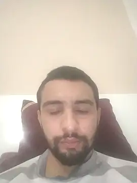 Snapshot of Hazembahloul chatting on March 14, 2026, 3:56 am Hazembahloul online show from March 14, 2026, 3:56 am