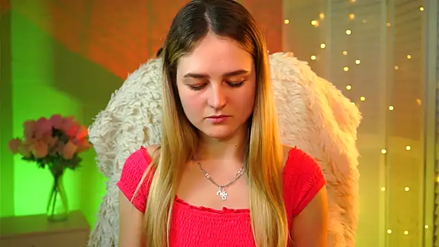 Snapshot of DeboraLarson chatting on February 5, 2026, 6:29 am DeboraLarson online show from February 5, 2026, 6:29 am