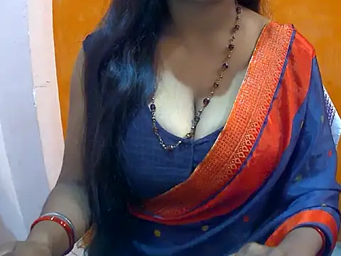 HOT-SEEMAA online show from January 6, 2025, 5:41 am