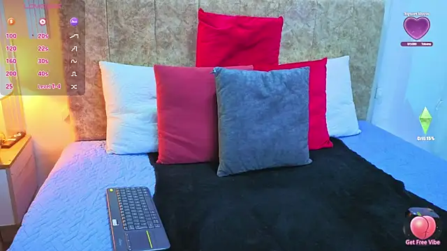 ashley  foxx  online show from May 21, 2026, 2:02 pm