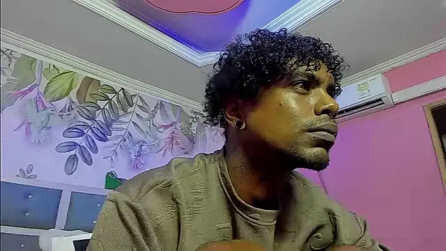 bigblackhotx1 online show from January 17, 2026, 1:16 pm