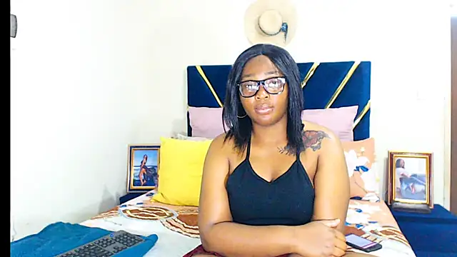 Snapshot of veronica1xxx chatting on September 18, 2025, 7:49 pm veronica1xxx online show from September 18, 2025, 7:49 pm