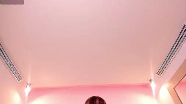 Eevee Taylor online show from April 24, 2026, 3:20 am
