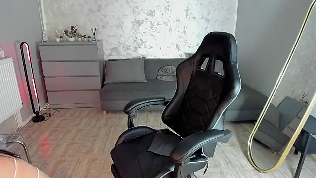 Snapshot of Ivy_belle chatting on February 6, 2025, 5:35 am Ivy belle online show from February 6, 2025, 5:35 am