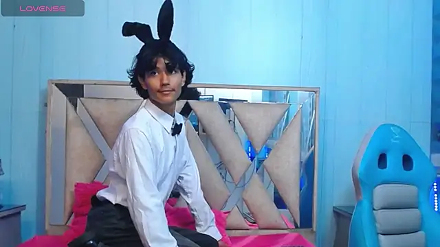 Snapshot of andy_staar chatting on October 3, 2025, 11:40 am andy staar online show from October 3, 2025, 11:40 am