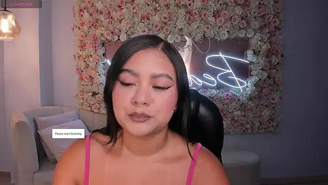 Snapshot of GabriellaLee chatting on May 15, 2026, 3:35 am GabriellaLee online show from May 15, 2026, 3:35 am