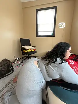 tillymarie34 online show from February 9, 2026, 5:50 pm