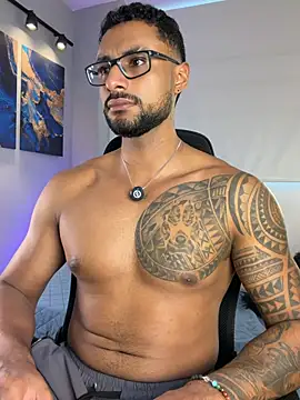 Snapshot of LiamGarcia1 chatting on May 28, 2026, 4:26 pm LiamGarcia1 online show from May 28, 2026, 4:26 pm