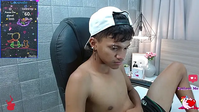 loistwink  online show from February 8, 2025, 3:19 am