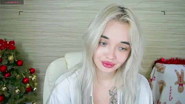 Snapshot of Ashley_S chatting on January 24, 2025, 2:07 am Ashley S online show from January 24, 2025, 2:07 am