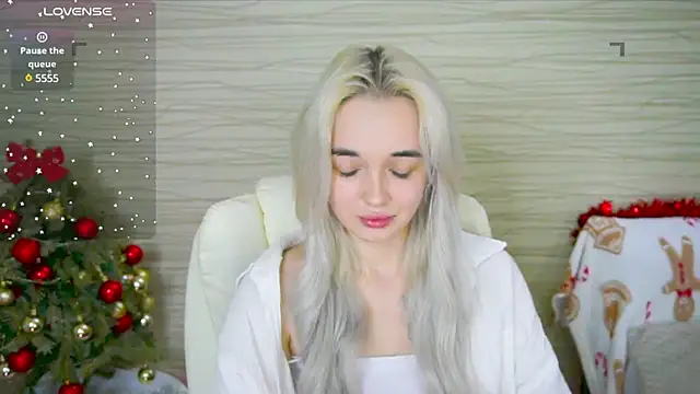 Snapshot of Ashley_S chatting on January 27, 2025, 5:25 am Ashley S online show from January 27, 2025, 5:25 am