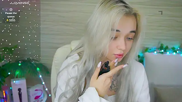 Snapshot of Ashley_S chatting on February 12, 2025, 2:14 am Ashley S online show from February 12, 2025, 2:14 am