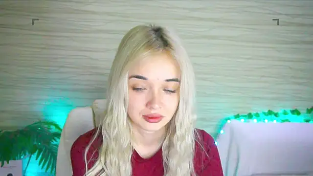 Snapshot of Ashley_S chatting on September 13, 2025, 10:09 pm Ashley S online show from September 13, 2025, 10:09 pm