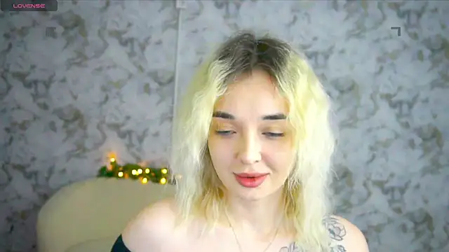 Ashley S online show from May 8, 2026, 10:37 pm