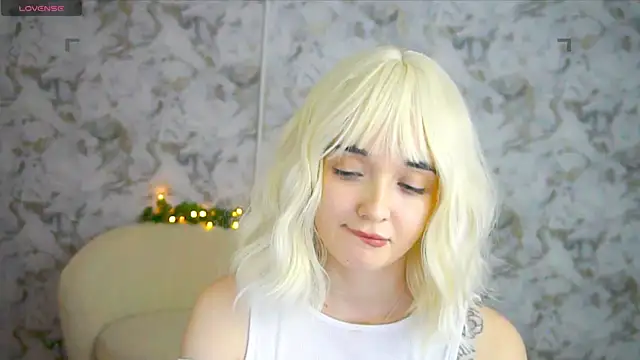 Ashley S online show from May 18, 2026, 4:07 am