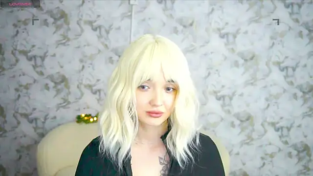 Ashley S online show from June 11, 2026, 12:32 am