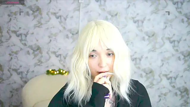 Ashley S online show from June 11, 2026, 2:53 am