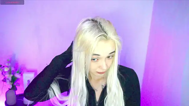 Ashley S online show from July 25, 2026, 10:18 pm