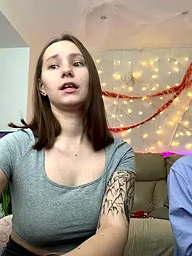 Snapshot of HotCaramellsTV chatting on October 25, 2025, 9:39 am HotCaramellsTV online show from October 25, 2025, 9:39 am