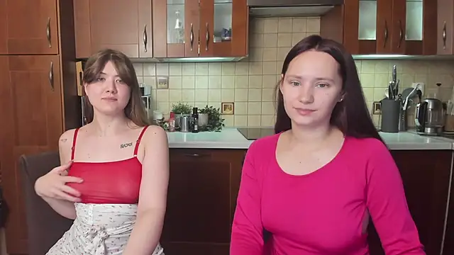 HotCaramellsTV online show from June 7, 2026, 11:25 am