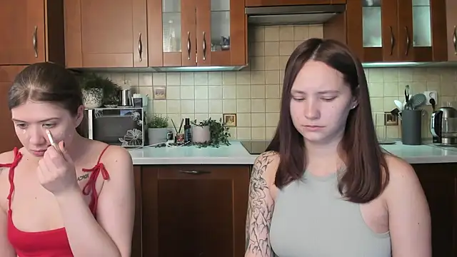 HotCaramellsTV online show from June 27, 2026, 8:08 am