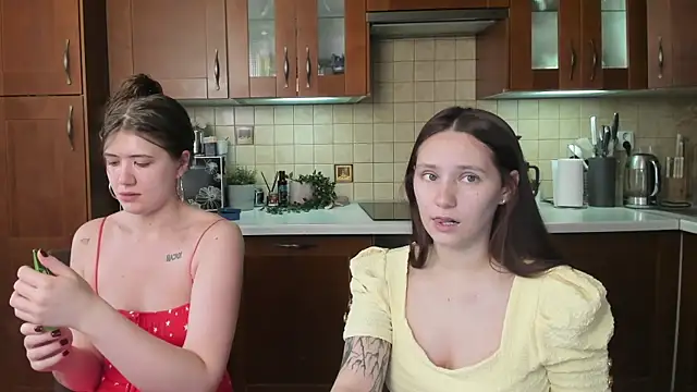 HotCaramellsTV online show from June 29, 2026, 8:20 am
