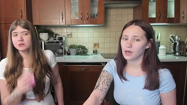 HotCaramellsTV online show from July 29, 2026, 7:50 am