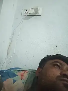 pintuS40 online show from March 11, 2025, 11:26 pm