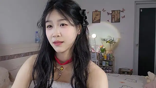 Snapshot of Luminous163 chatting on March 18, 2025, 1:20 pm Luminous163 online show from March 18, 2025, 1:20 pm