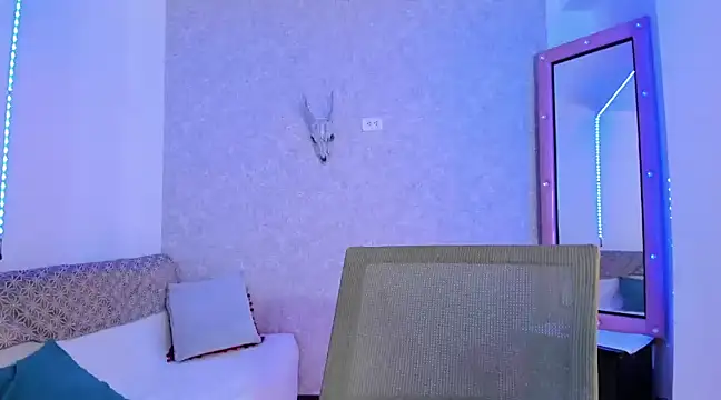 Snapshot of Kerverr_ chatting on January 25, 2025, 7:28 pm Kerverr online show from January 25, 2025, 7:28 pm