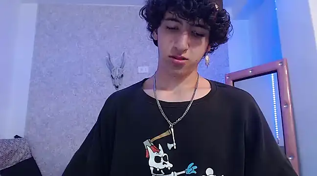 Snapshot of Kerverr_ chatting on February 13, 2025, 4:39 pm Kerverr online show from February 13, 2025, 4:39 pm