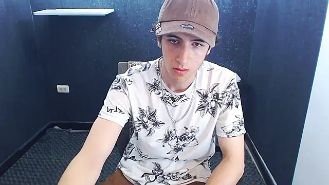 Snapshot of Kerverr_ chatting on November 23, 2025, 4:51 pm Kerverr online show from November 23, 2025, 4:51 pm