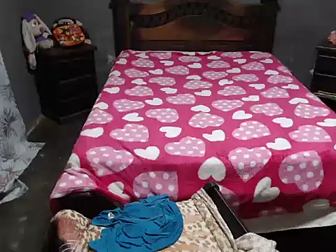 CANDYSWEET51 online show from February 19, 2026, 12:01 pm