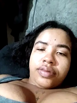 Snapshot of latetona38 chatting on December 18, 2025, 2:12 pm latetona38 online show from December 18, 2025, 2:12 pm