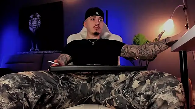 uptomatty online show from February 15, 2026, 8:02 am