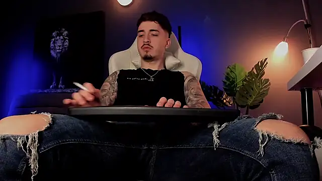 uptomatty online show from April 26, 2026, 7:39 am