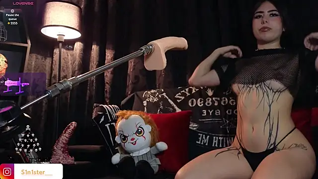 Snapshot of Melanie_Nyx chatting on December 16, 2025, 1:54 am Melanie Nyx online show from December 16, 2025, 1:54 am