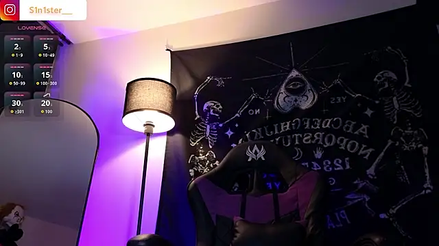 Snapshot of Melanie_Nyx chatting on February 5, 2026, 3:22 am Melanie Nyx online show from February 5, 2026, 3:22 am